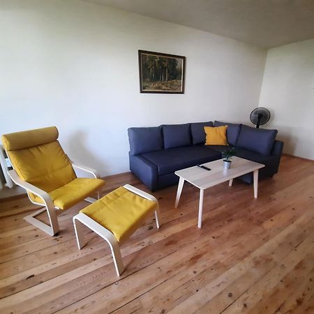 Spacious 3 Bedroom Apartment, Close To Metro Station Szófia Kültér fotó